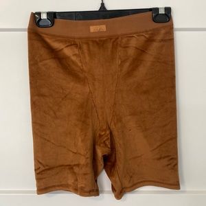 Skims Velour Bike Short